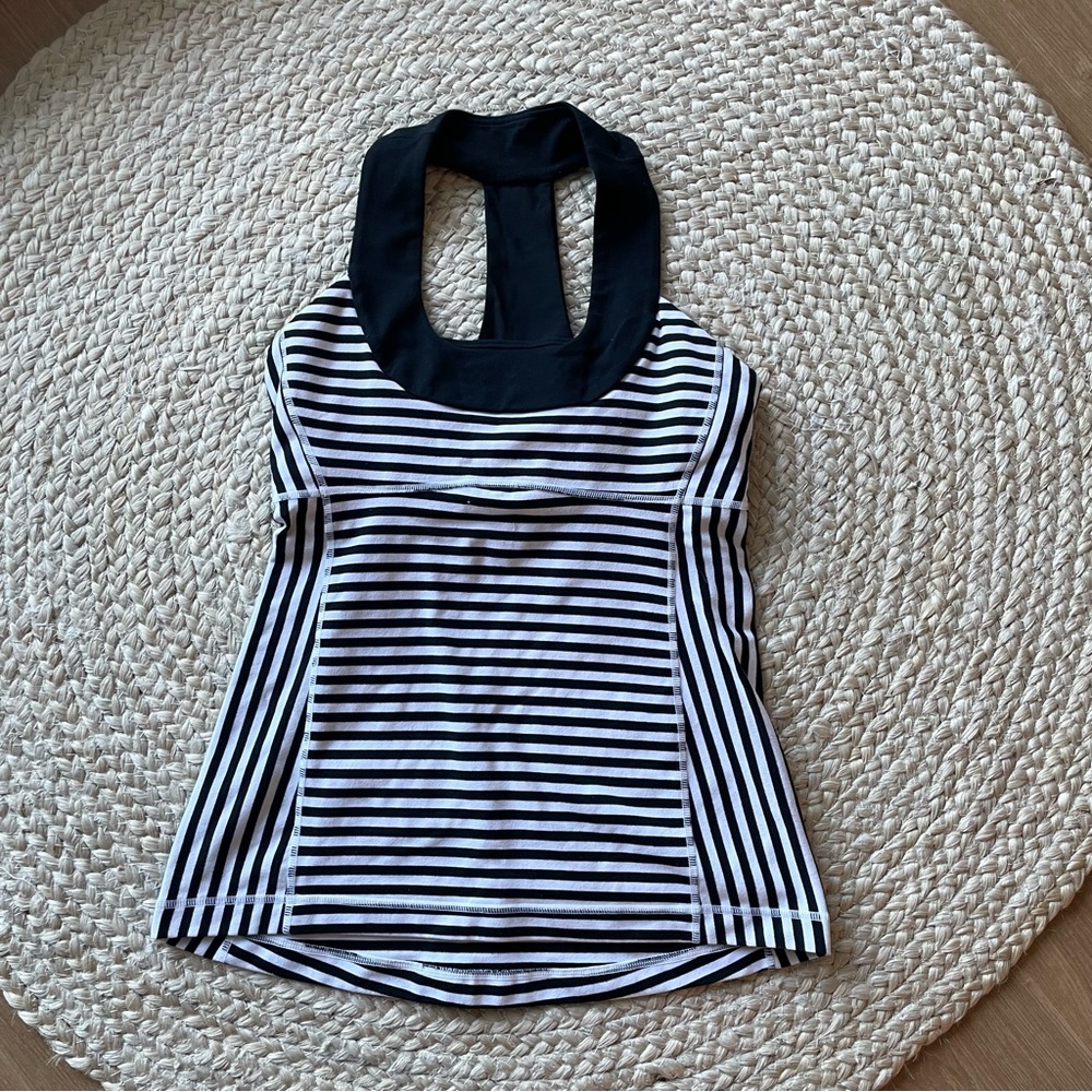 Lululemon Black & White Scoop Neck Tank